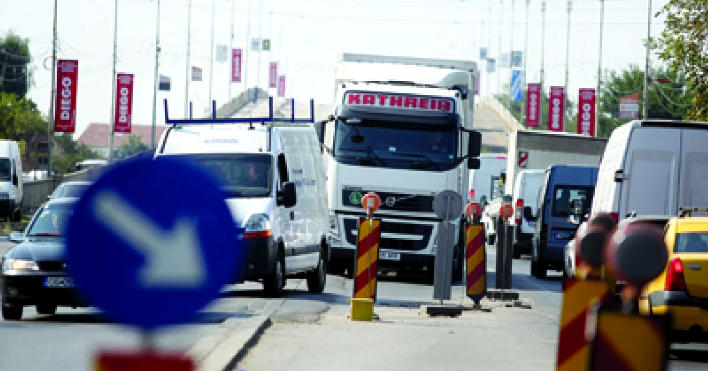 Hunedoara: REGIUNEA PE SCURT / Sfaturi utile pentru probleme de trafic