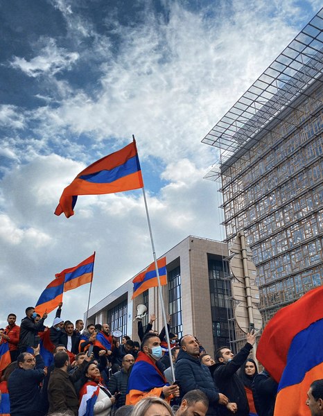 Armenii din UE au organizat un protest împotriva includerii Nagorno-Karabah în Azerbaidjan