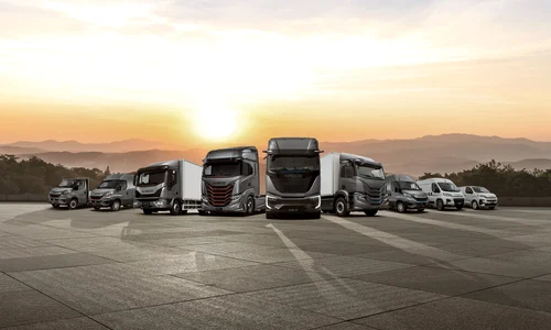 IVECO RANGE My26 rgb 01 b jpg