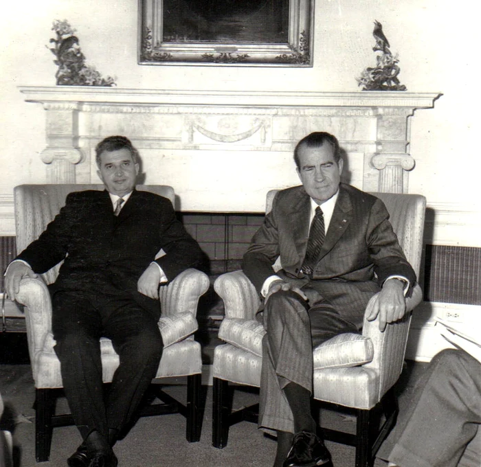 Ceausescu Nixon Casa Alba jpg jpeg