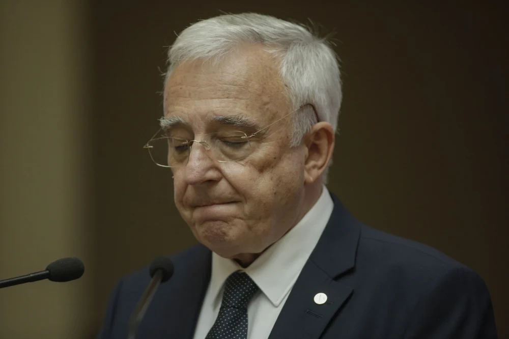 Mugur Isărescu anunţă accelerarea ratei inflaţiei. Care sunt principalele cauze