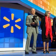 familia Walton, fondatorii walmart foto x @nealtaparia png