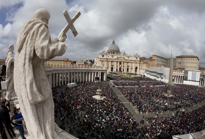 Vatican, Piaţa Sfântul Petru FOTO: cmdiasi.ro