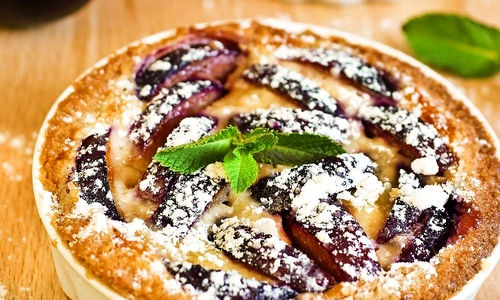 tarta cu prune si nuci jpeg