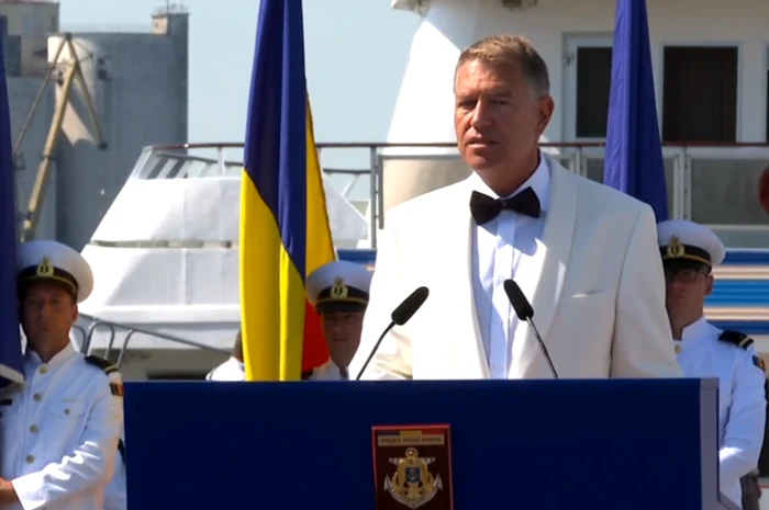Preşedintele Klaus Iohannis, în cadrul festivităţii de Ziua Marinei, la Constanţa. FOTO: Captură
