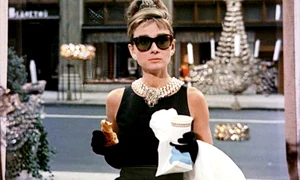 Celebrul coc purtat de Audrey Hepburn în Mic dejun la Tiffany's a devenit emblematic  jpeg