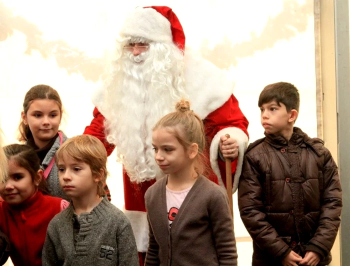 Moş Crăciun nu va lipsi în nici una din zilele acestui weekend