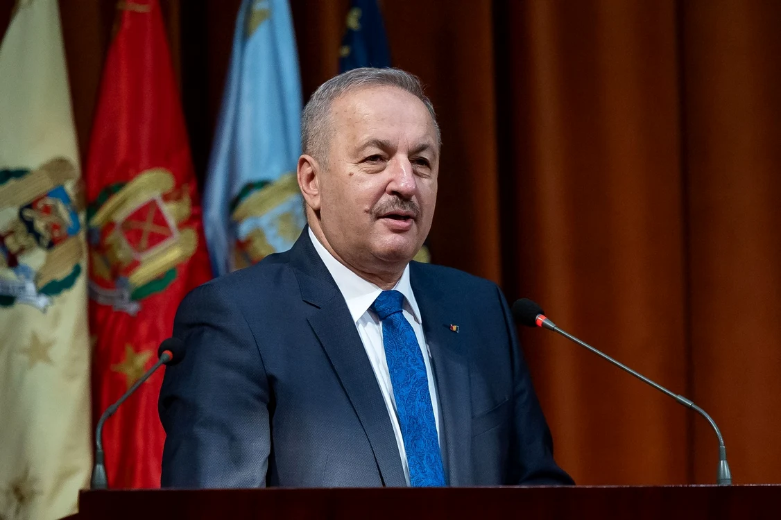  SAFE impune achiziții comune la nivel european și limitează contractele pe termen lung cu SUA. 