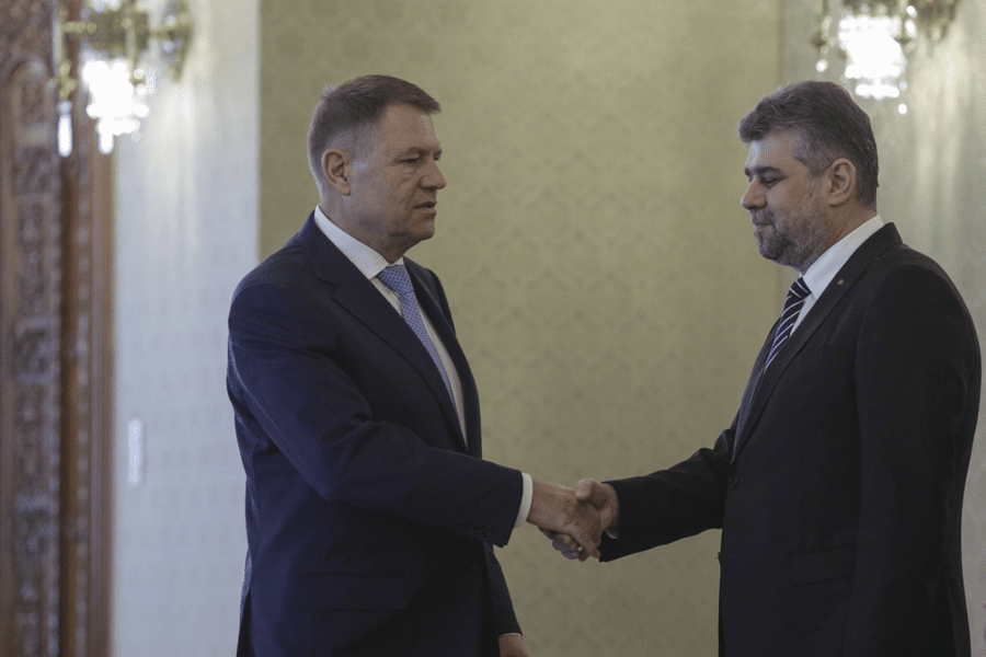 Dispută președinte-Coaliție. Iohannis atacă la CCR o lege prin care are loc deprofesionalizarea conducerii unor instituții