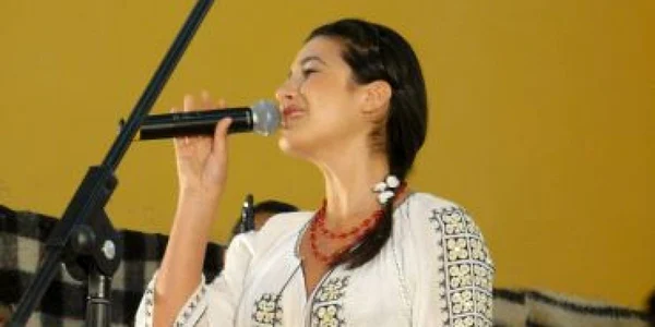 Bistriţa: Portret/Anuţa Motofelea, o altă Valeria Peter Predescu