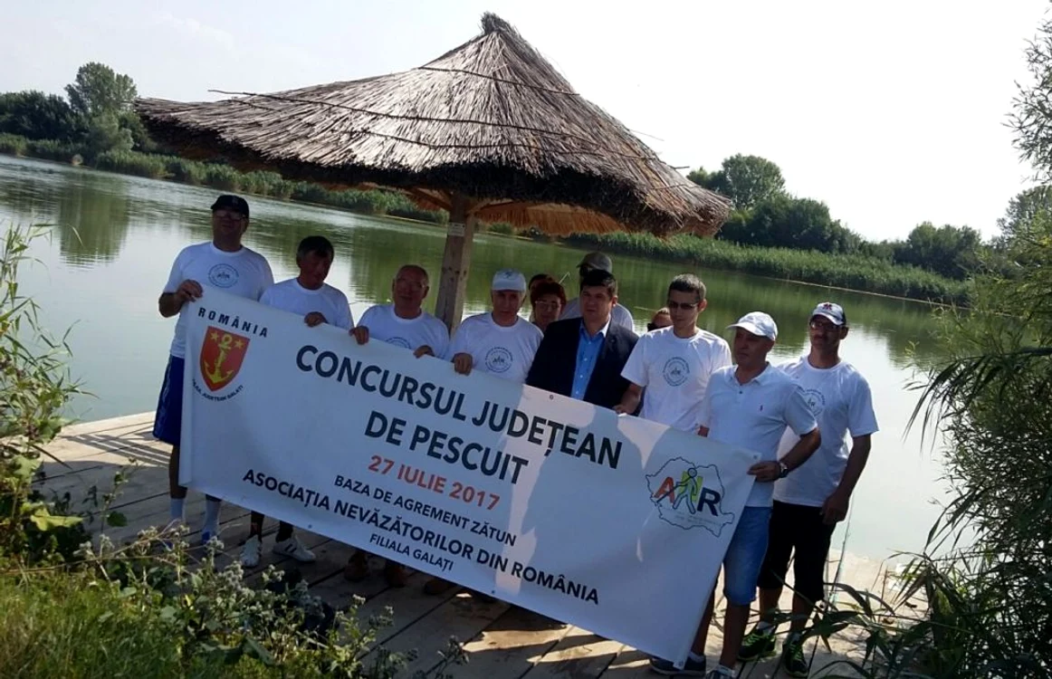 Imagine de la deschiderea concursului de pescuit pentru nevăzători FOTO CJG