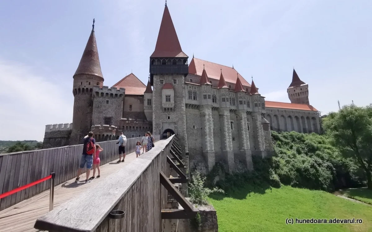 Castelul Corvinilor. Foto: Daniel Guţă. ADEVĂRUL