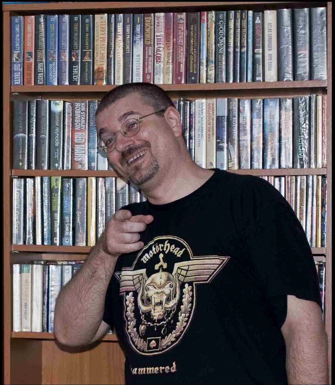Literatura SF în România   interviu cu scriitorul Florin PÎTEA jpeg