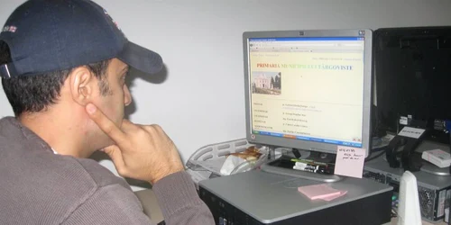 Târgovişte: Târgoviştenii nu îşi pot plăti dările către stat prin internet