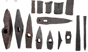 dacian tool kit romania 1 jpg
