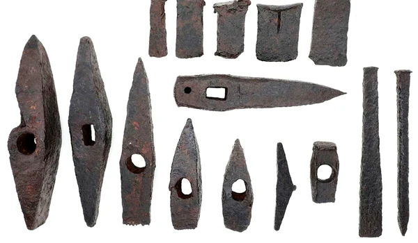 dacian tool kit romania 1 jpg