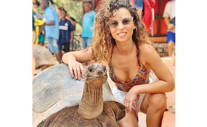 Ami și o țestoasă de 134 de ani