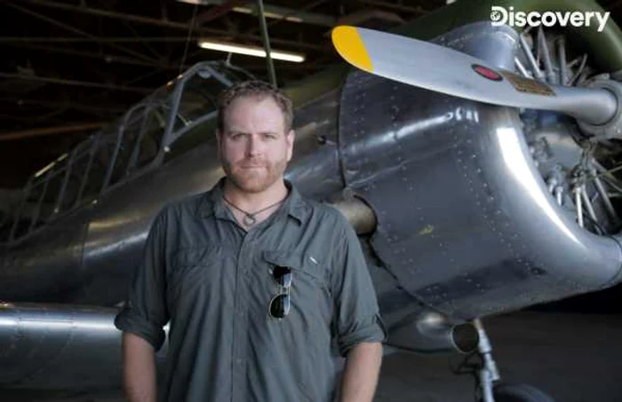 josh gates foto discovery channel