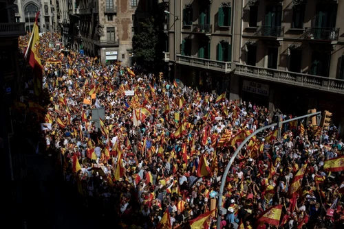 Manifestaţia catalanilor pentru unitate la Barcelona