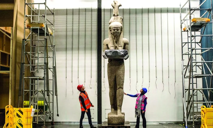 Ruinele unui templu antic, descoperite în orașul scufundat Heracleion jpeg