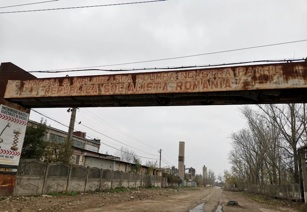 mesaj comunist jpg