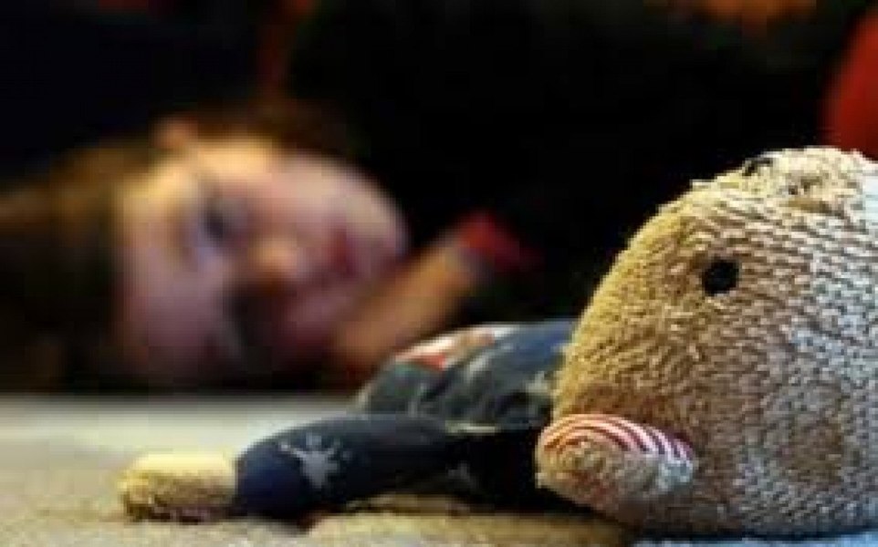 Copii pe care nimeni nu-i vrea. Peste 100 micuți din Neamţ sunt înscrişi pe lista „Greu adoptabili“