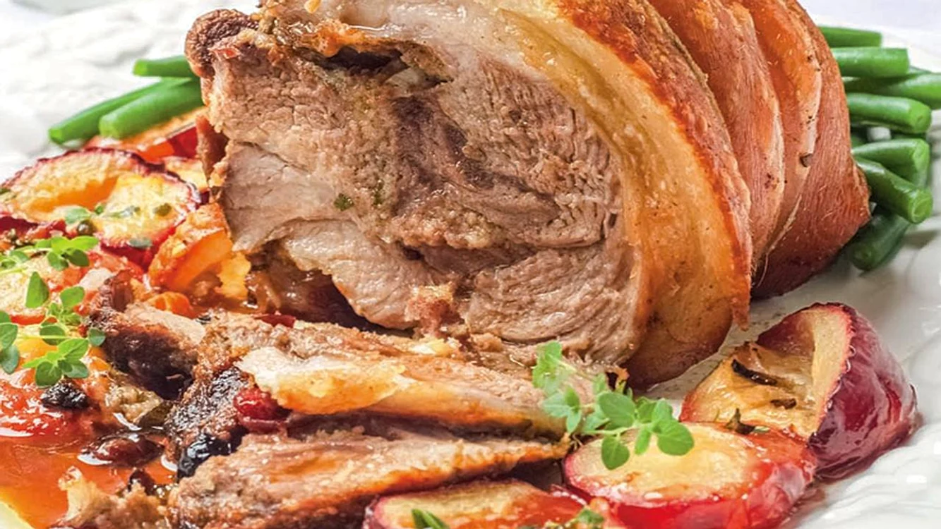 pulpa de porc la cuptor cu prune uscate jpg