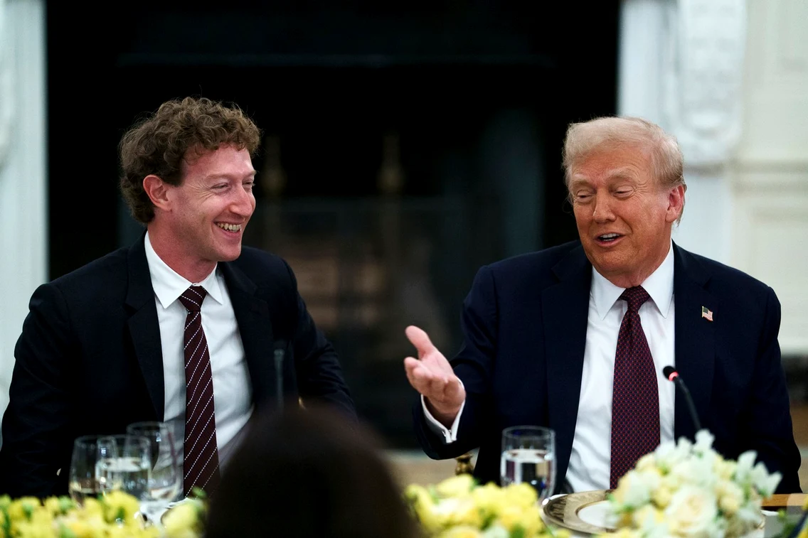 Mark Zuckerberg și Donald Trump FOTO Profimedia
