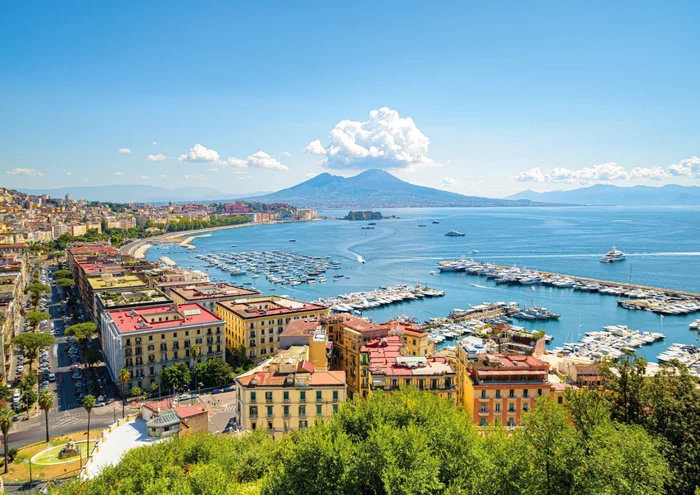 Napoli, o oprire obligatorie