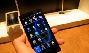 Noul Panasonic Eluga jpeg