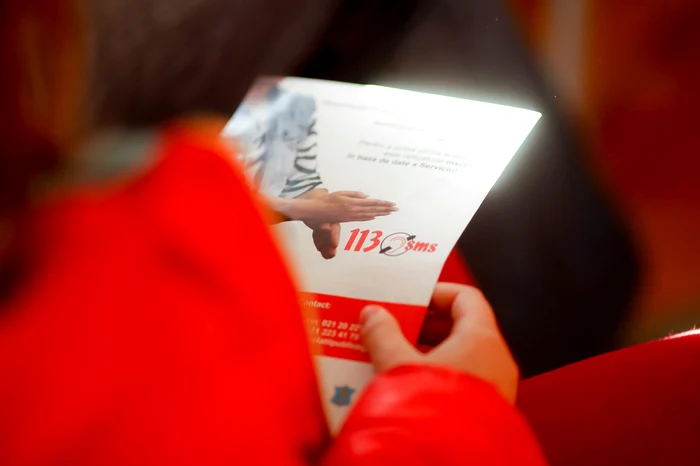 
    113 este numărul unde persoanele cu deficiențe de vorbire și auz pot trimite mesaje (Fotografii: Primăria Sectorului 6)  