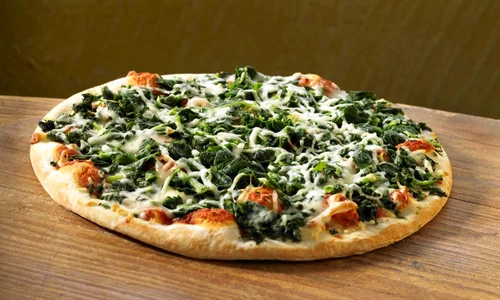 pizza cu spanac jpeg