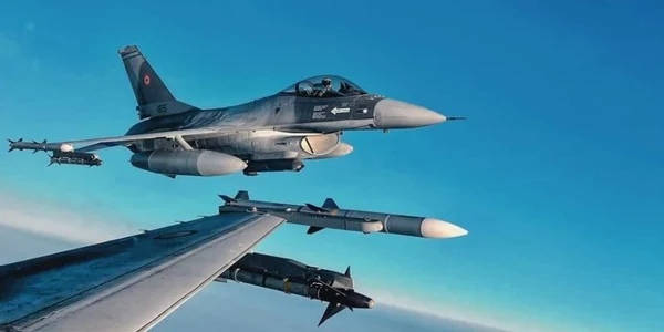 Aeronave de luptă ale Forțelor Aeriene Române Foto MApN jpg