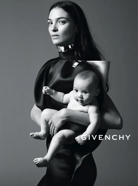 campanie bebelus givenchy