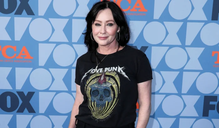 Shannen Doherty se luptă de 6 ani cu cancerul mamarSursă foto: Profimedia