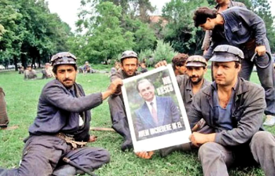 
    în iunie 1990, Miron Cozma a condus minerii veniți din Valea Jiului să facă ordine în Capitală și să apere democrația  