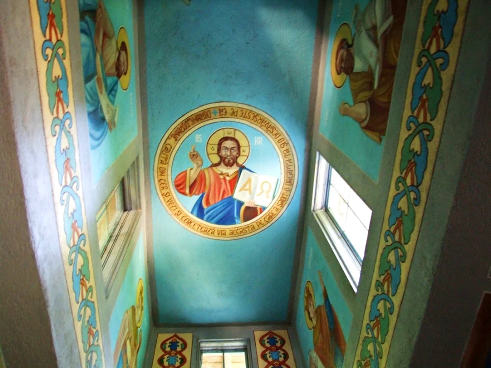 Biserica Izvoarelor de Leac şi apa tămăduitoare la care şi-au găsit alinarea Mircea cel Bătrân, Vlad Ţepeş, Mihai Viteazul şi Mihnea Turcitul