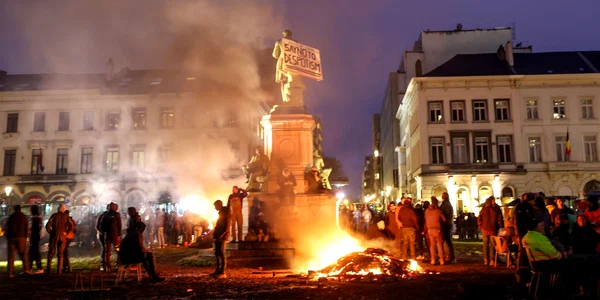 Fermierii au blocat Bruxeles FOTO EPA EFE (3) jpg