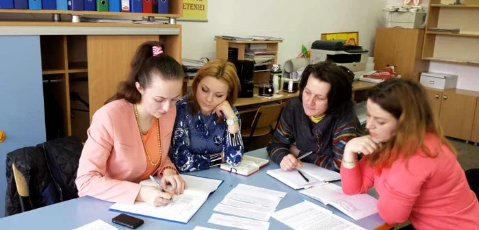 Învăţătorii din Bacău vor aplica la clasă noi tehnici de lectură