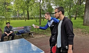 ovidiu ionescu a jucat tenis de masa cu telefonul jpeg