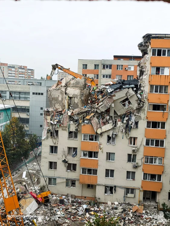Blocul explodat din Rahova