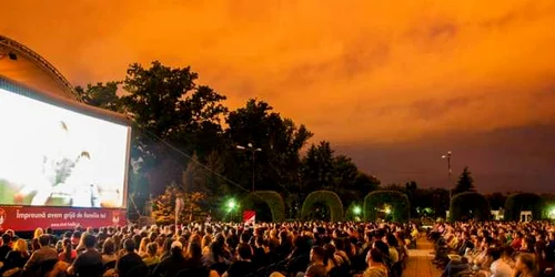 Cinema în Parcul Rozelor