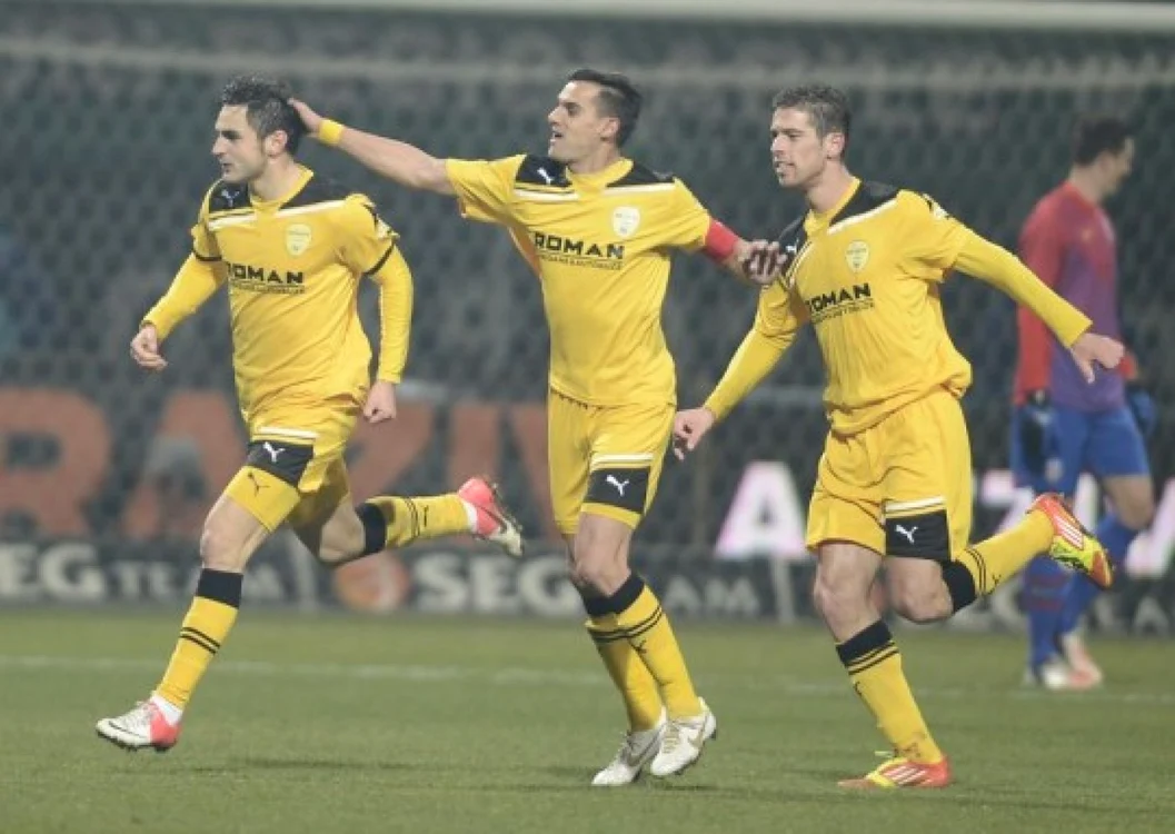 Lucian Munteanu (centru) este căpitanul lui FC Braşov FOTO gsp.ro