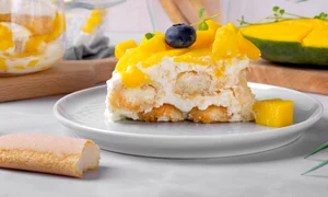 Tiramisu cu mango  Sursa foto shutterstock 2231314733 jpg