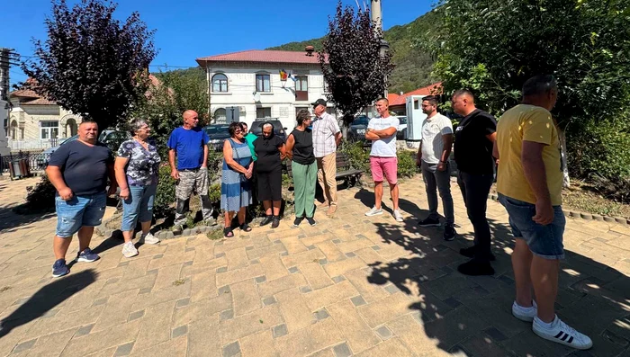 protest caineni jpg