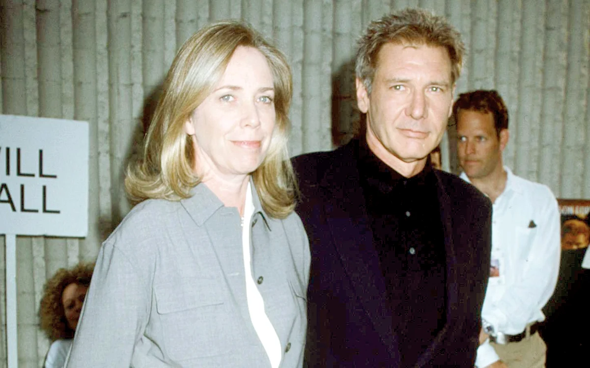 Melissa Mathison a divorţat de Harrison Ford pentru că a înşelat-o