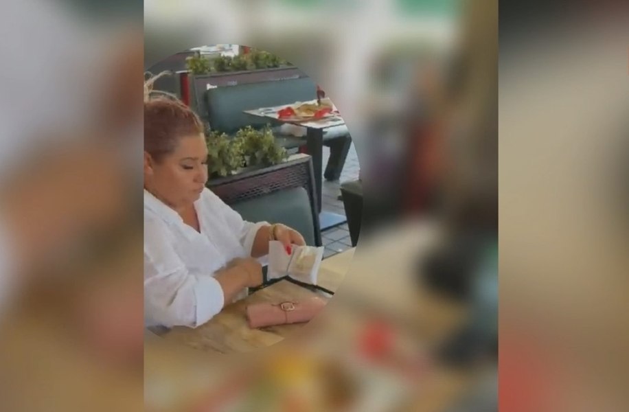 Cât costă să devii român: o femeie a fost prinsă în flagrant în timp ce primea bani pentru urgentarea unui dosar de cetățenie 