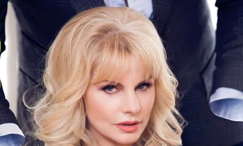 Solista Anastasia Lazariuc (66 de ani) jpeg