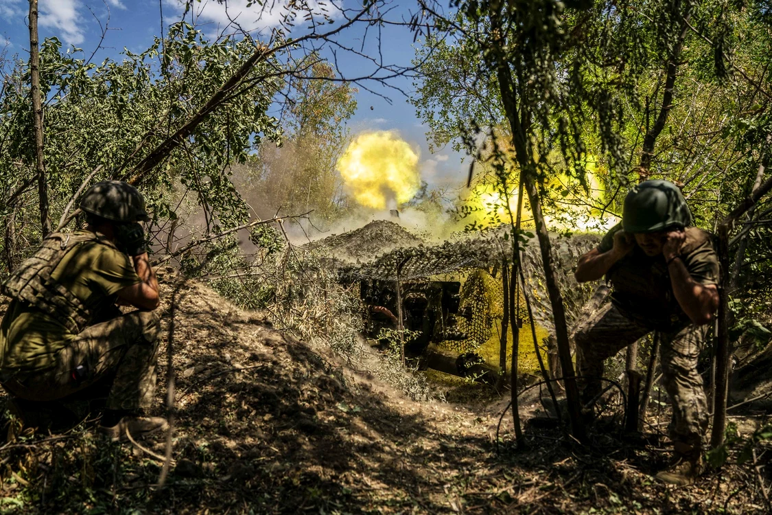 Soldați ucraineni pe frontul de est FOTO PROFIMEDIA