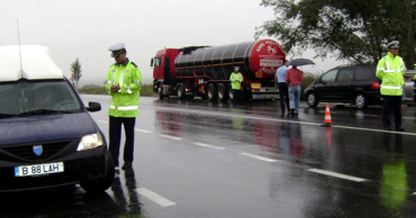 Bacău: CAMPANIE/Şoferii , „vânaţi“ de poliţie cu etilotestul